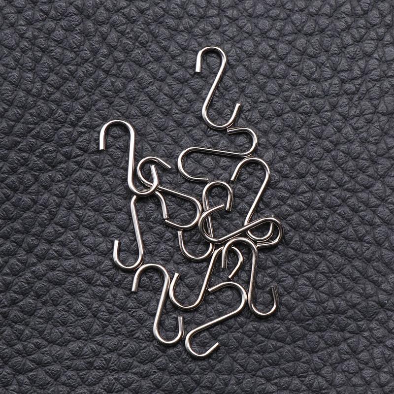 100Pcs DIY Mini S-Shaped Hooks Sturdy S-Shaped Hook Stainless Steel Hangers Metal DIY Jewelry Accessory Mini Hanging Silver Hook