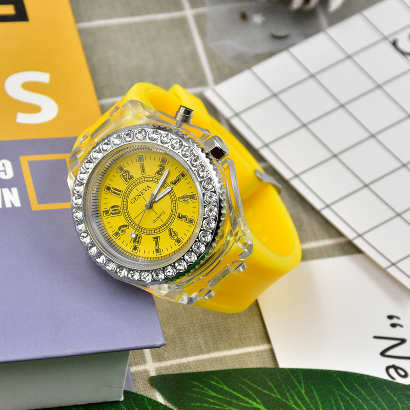 Luminous Quartz Watch for Women Personality Rhinestone Led Geneva Male and Female Students Couple Jelly Wrist Watches: Yellow