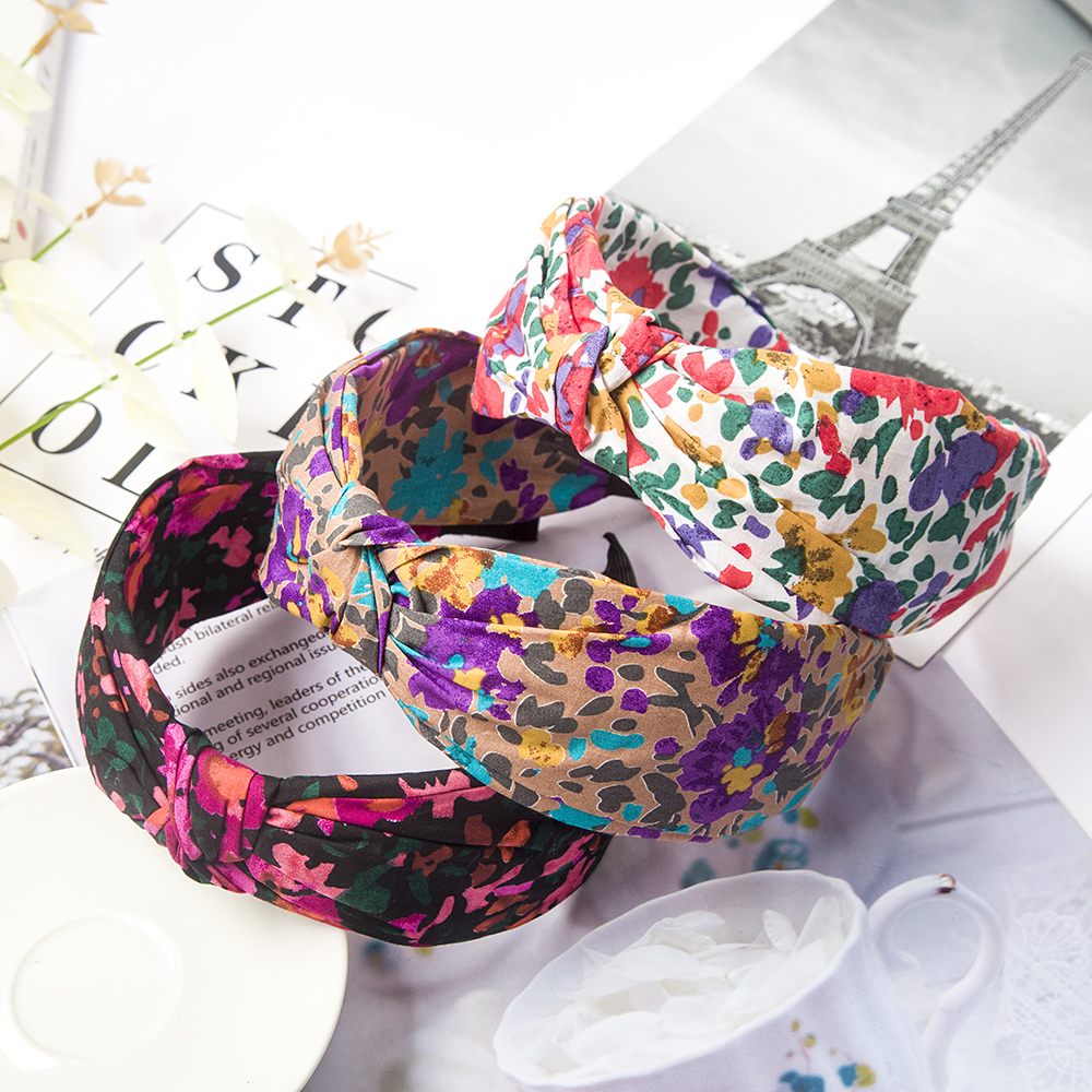 Kwiatowy nadruk wiązane opaski na głowę Bezel Turban elastyczna kokarda krzyżowa opaski do włosów dla kobiet obręcze do włosów opaski dziewczęce akcesoria do włosów biżuteria
