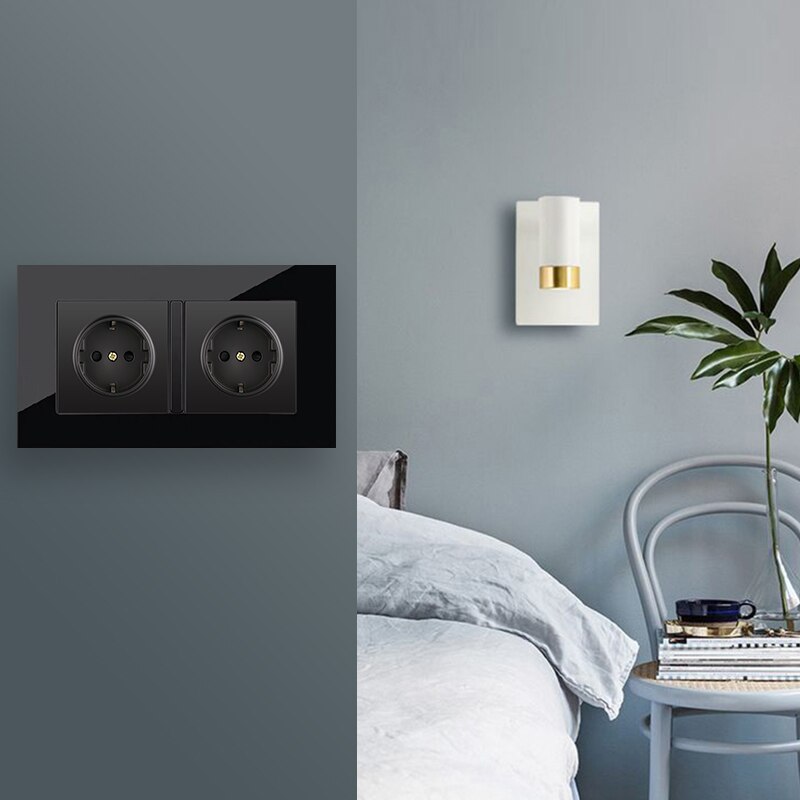 PSSRISEWall Crystal Glass Panel 146*86 Multi Way Power Socket Plug Grounded 16A EU Standard Electrical Outlet Double Socket stri