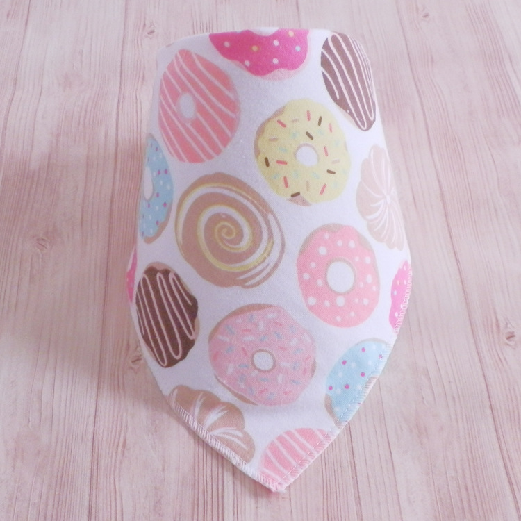 Bomuld baby hagesmæk kærlighed hjerte tørklæde sød ugle børn krave børn drenge piger halsvarmere tørklæder 3pc pr sæt trekant hagesmække: Donut hagesmæk