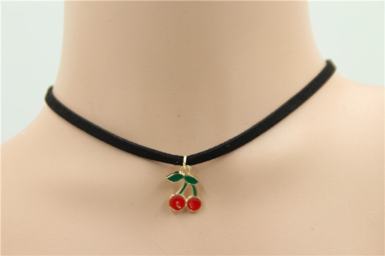 Koreaanse Sieraden Gothic Eenvoudige Kraag Cherry Moon Ketting Statement Ketting Voor Vrouwen Hanger Ketting Bijoux Homme: Cherry