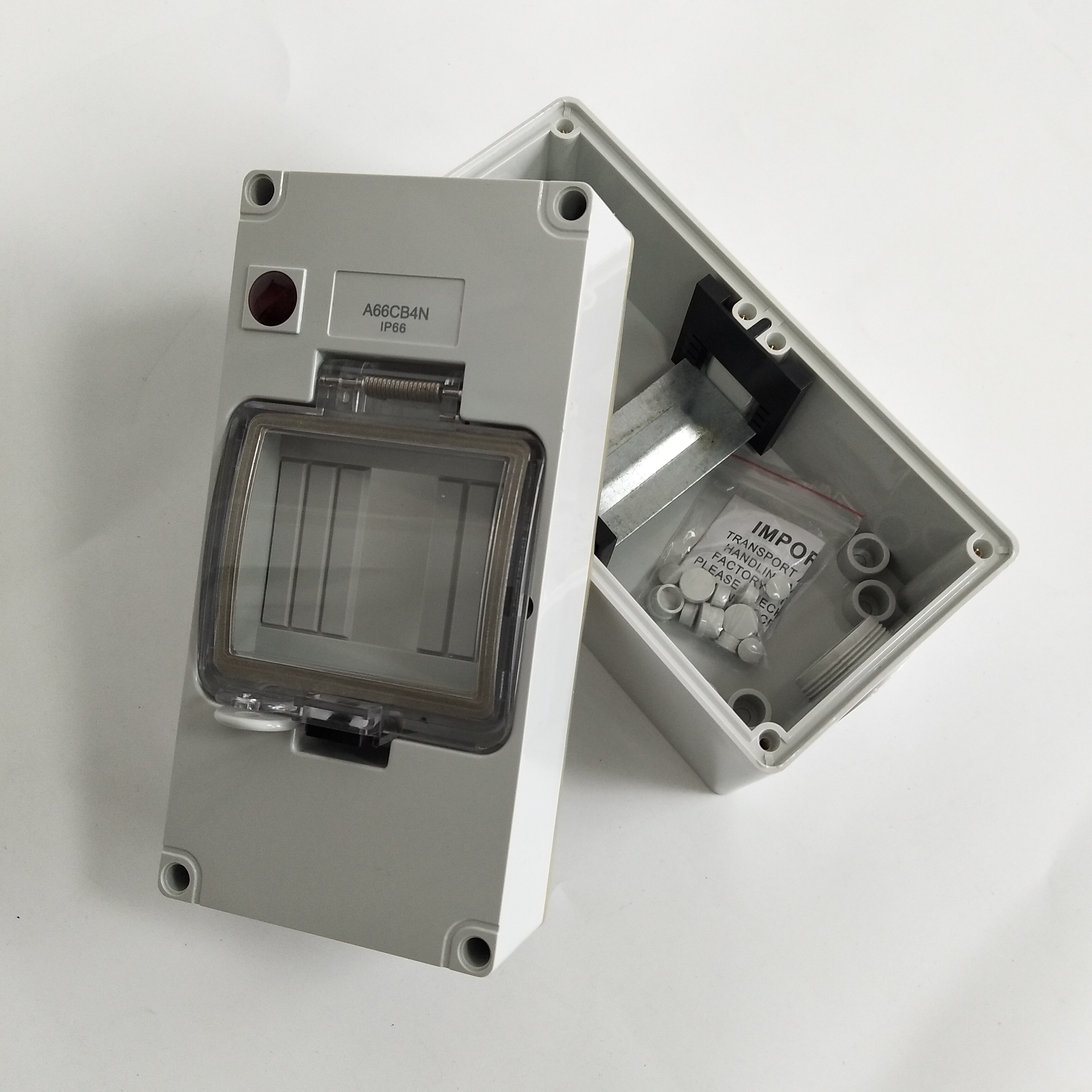 IP66 4 Pole RCD MCB Waterproof Plastic Box Surface Mounting Enclosure A66CB4N With Neon Indicator For Solar System