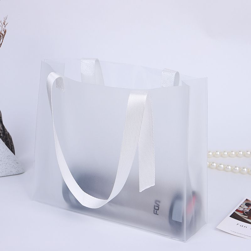 PVC Tote Shopping Bag Transparent Frosted Plastic Bag Clothing Store Storage Bag Package top grade Clutch