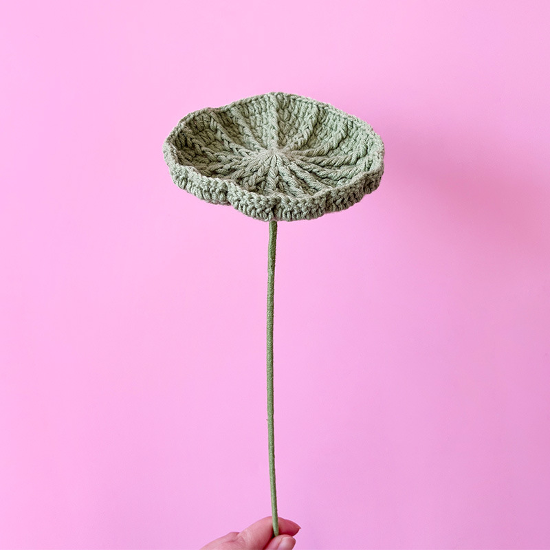 Fleur de lotus tournesol au Crochet faite à la main, 1 pièce, pour la décoration de la maison, fleurs tricotées, ornement de cérémonie de remise de diplôme, fleurs artificielles: Gris clair