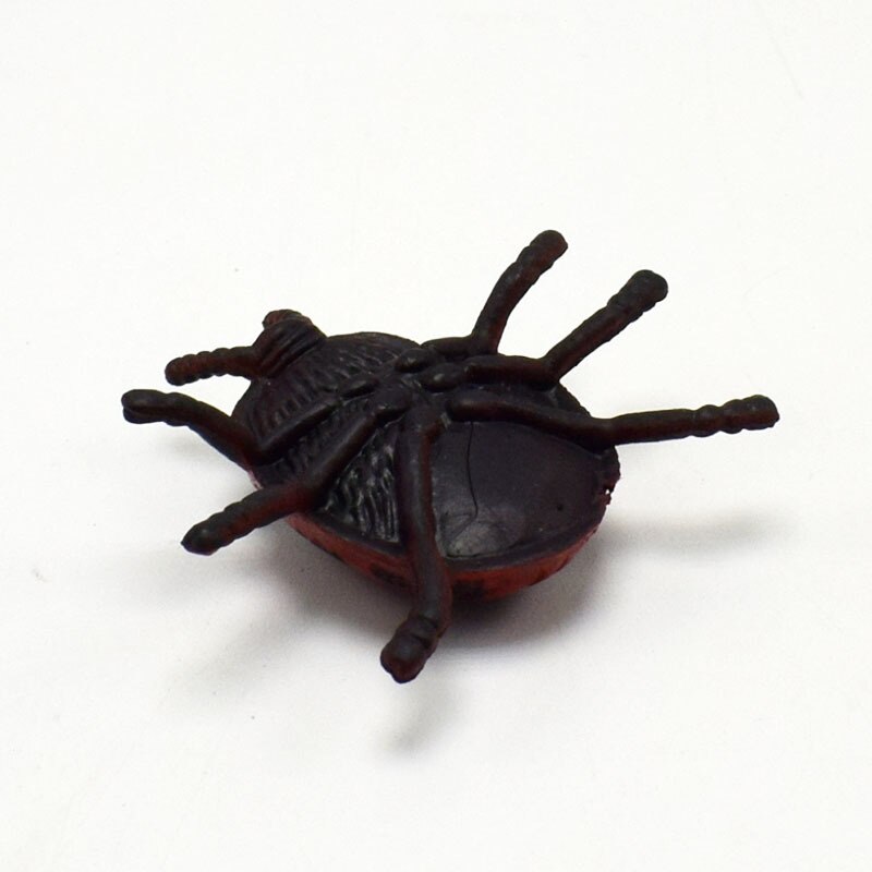 10Pcs/lot PVC Simulation Ladybug Toy Lifelike insect Biology Learning tools kids little April Fool's Day Frightening toys