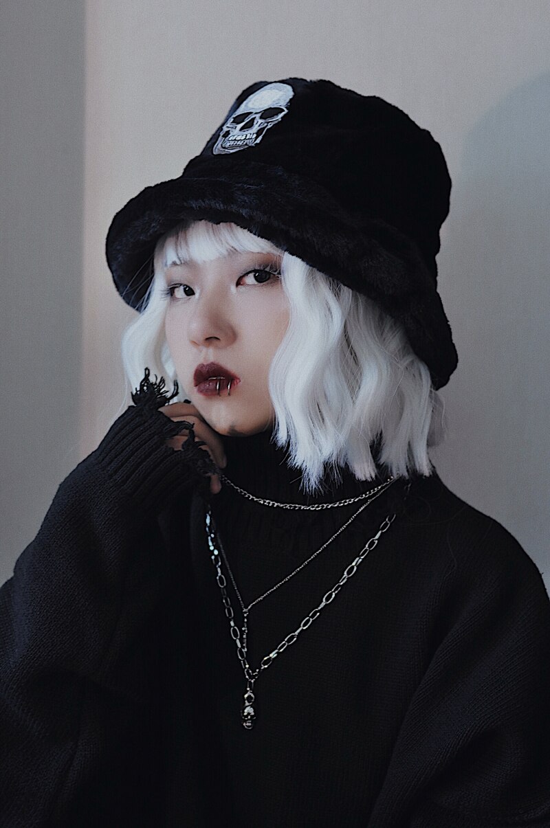 Ruibbit Punk Rock Gothic Skull Embroidery Beret Cap Harajuku Vintage Cap Black Bucket Hat Womens Hats