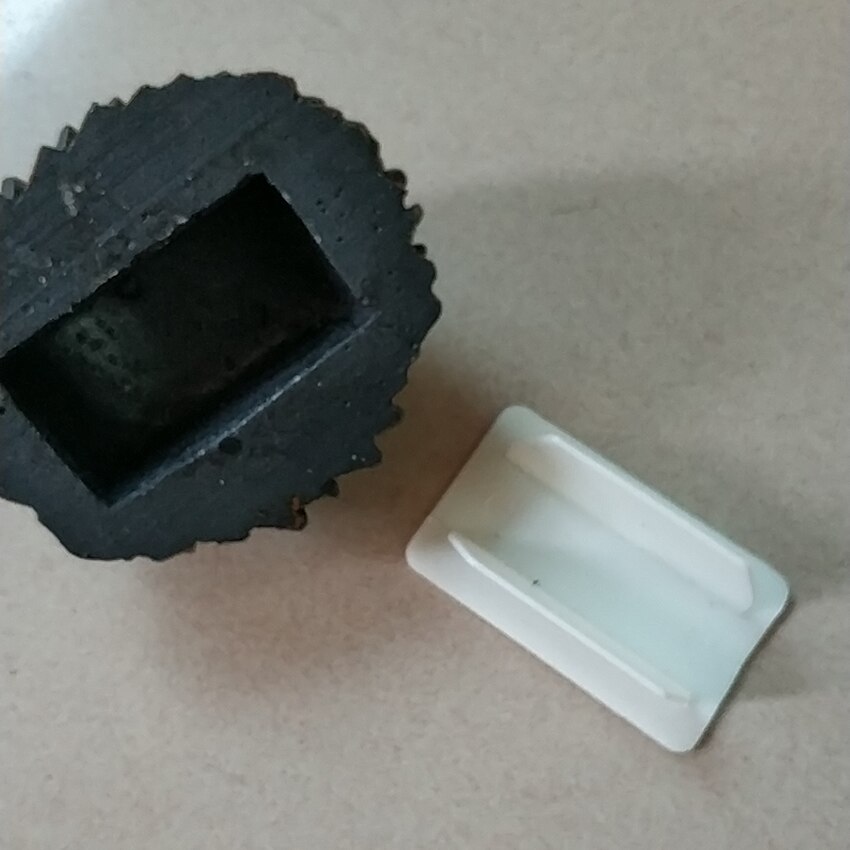 Minicaja de llaves de piedra creativa que contiene llaves, caja de almacenamiento segura de piedra oculta, caja de seguridad para ocultar en la piedra