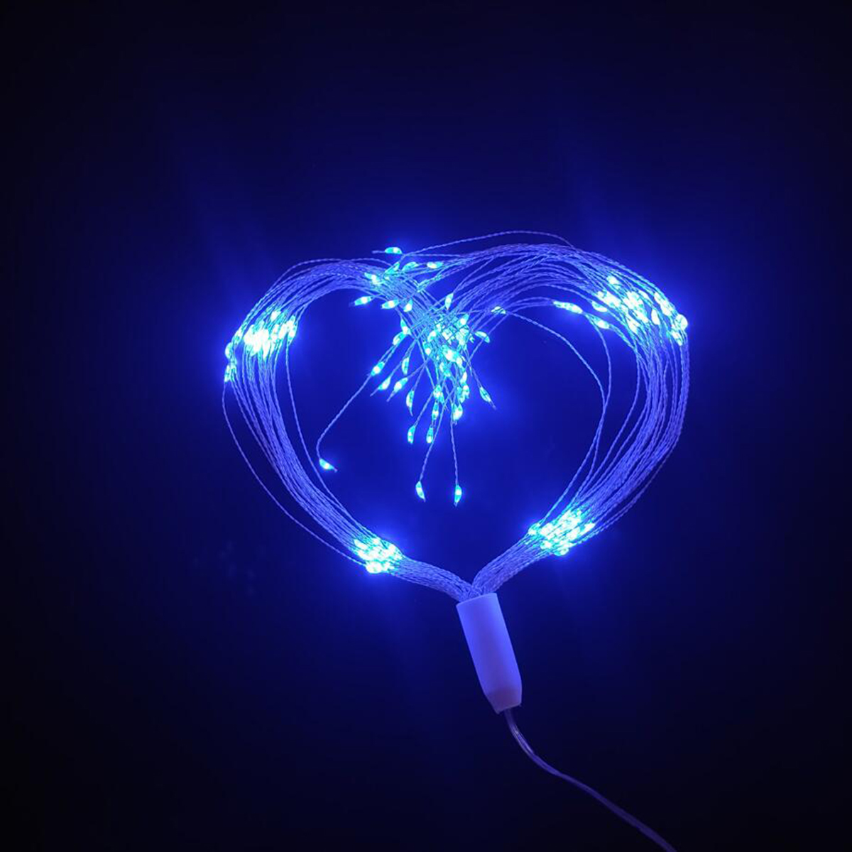 Vuurwerk, lichtslingers, bloemenslingers, LED-lichtjes op batterijen, kamperen op afstand, feesten, tuinen, Kerstmis op afstand