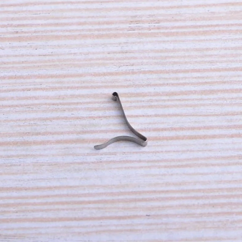 1PC Mała sprężyna A.6257 Sprężyna nożyczek robić 58mm SD klasyczny 91mm szwajcarski mistrz 111mm leśniczy drewno armia nóż naprawa narzędzie Części