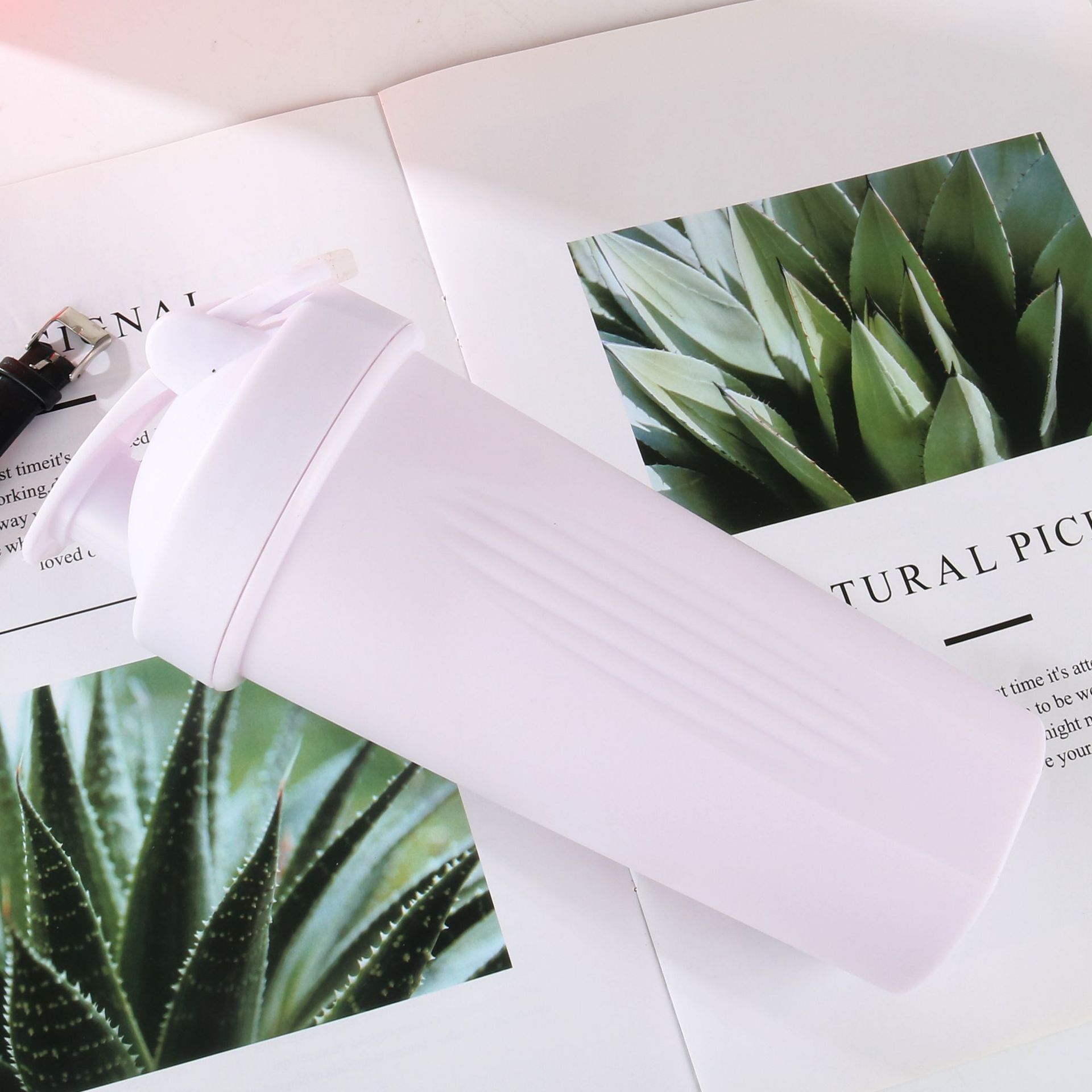 Portable Shake Cup Large Capacity Plastic Cup Car Car Cup Outdoor Sports Cup: 1