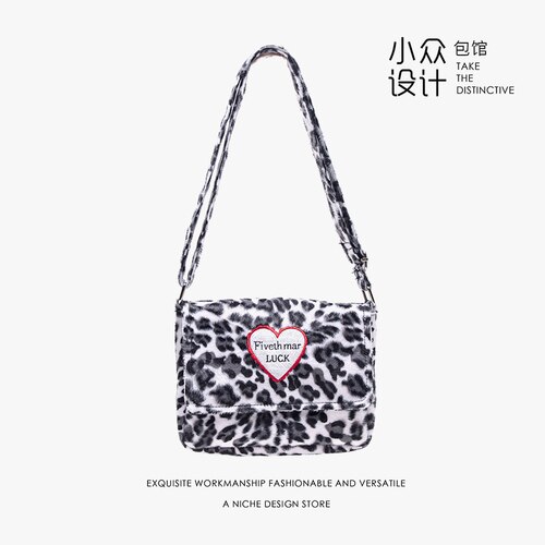Nouvelle léopard imprimé sac à bandoulière femmes en peluche doux décontracté sac à bandoulière moelleux femelle léopard sac à main: 4