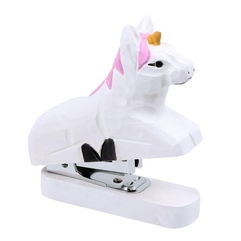 Mini agrafeuse en bois avec sculpture sur bois d'animaux créative 3D licorne pour papier, fournitures scolaires et de bureau décoration de bureau, envoyer des agrafes