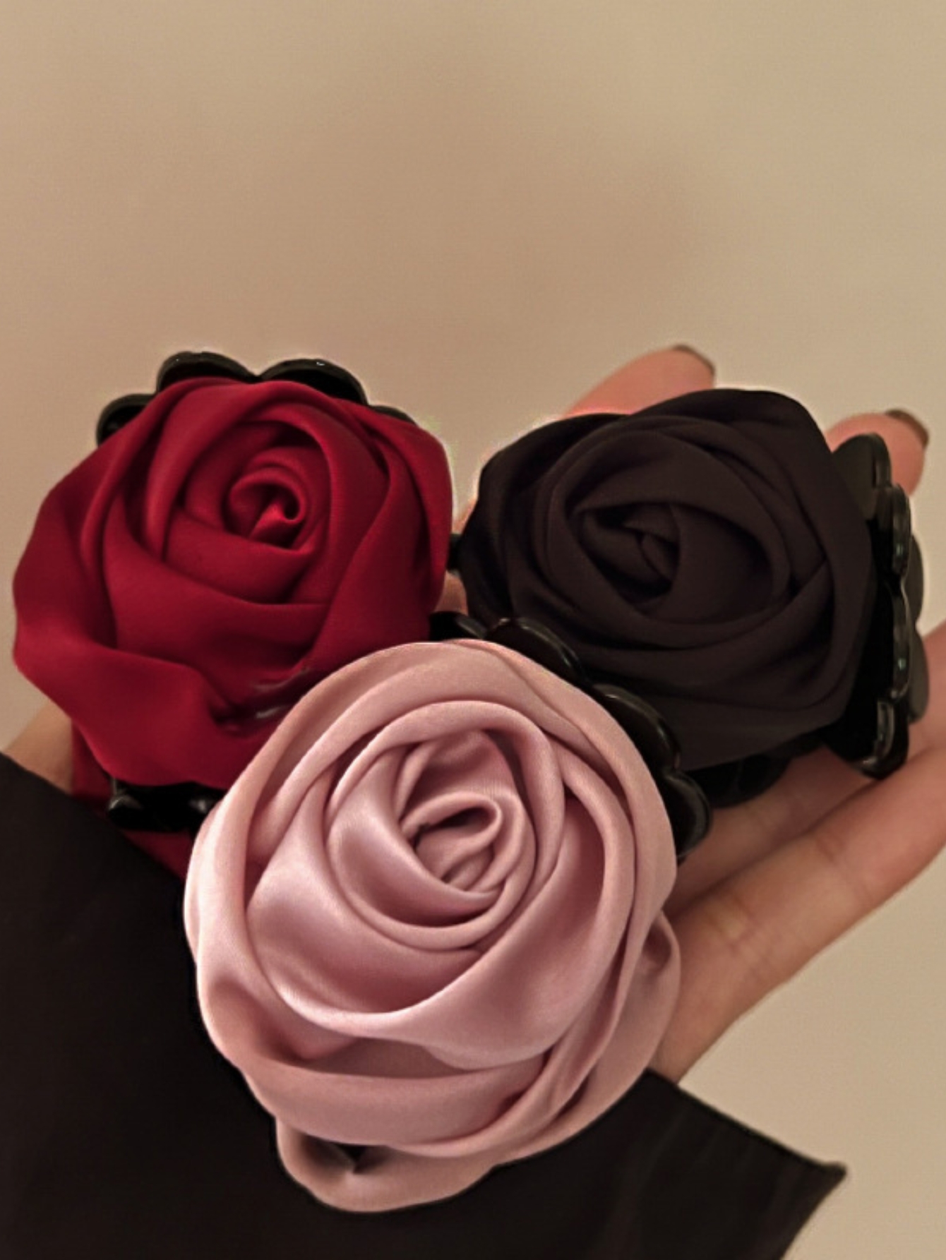 3Stck Rose Blumen Kleine Halteklammer Prämie Sinn Hinterkopf Haargreifer Halbe Krawatte Haarspange Kopfbedeckung Haarschmuck: MULTI