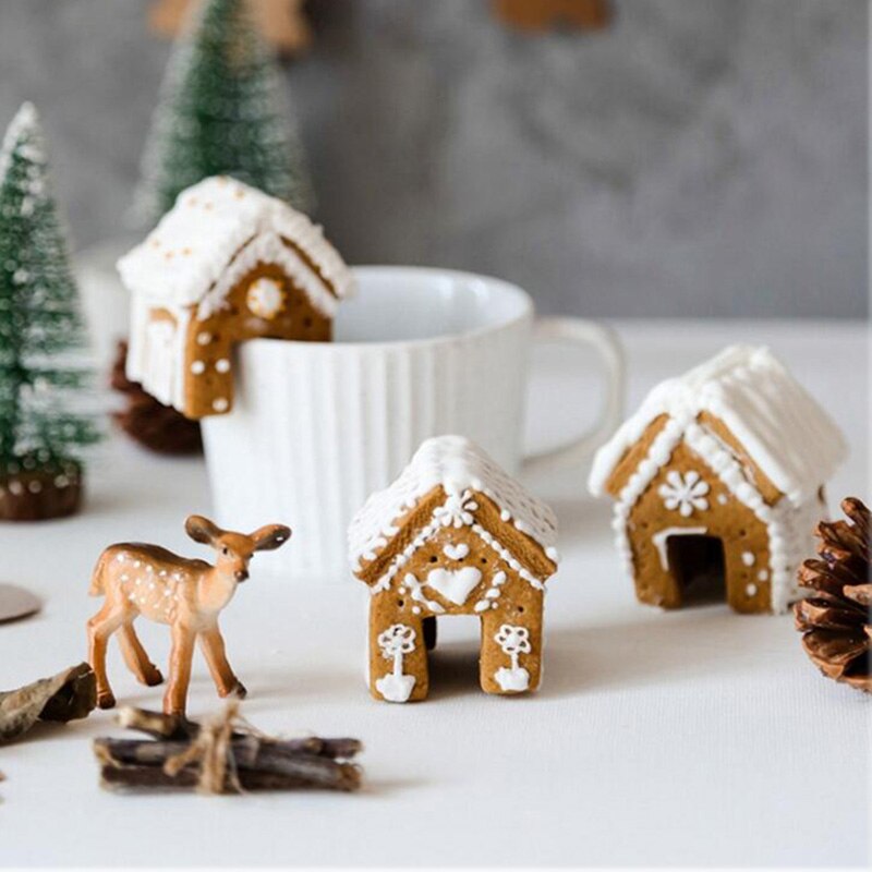 3pcs Christmas Gingerbread House Cookie Cutter Set Mini Christmas House Biscuit Cake Fondant Pastry Cutter Mold Xmas Baking tool