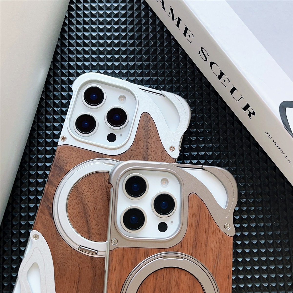 Funda de madera de nogal Natural para iPhone 16, 15, 14 Pro Max, aleación de aluminio sin marco, anillo magnético giratorio 360, fundas con soporte de Metal