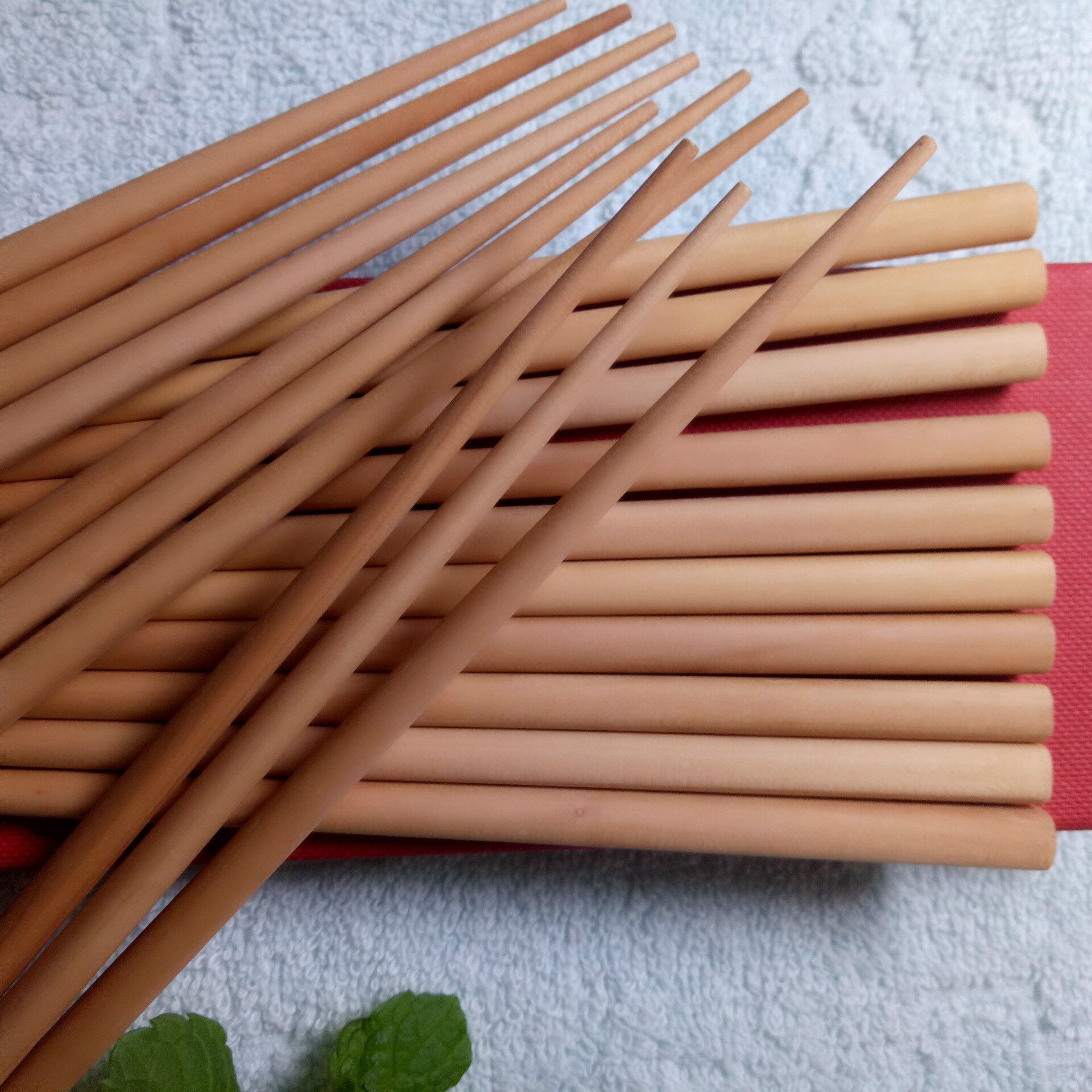 5 Pairs Natural bamboo Chopsticks Chinese Reusable Non-Slip Sushi Sticks Kitchen Accessories Wood Chopsticks Healthy Chinese