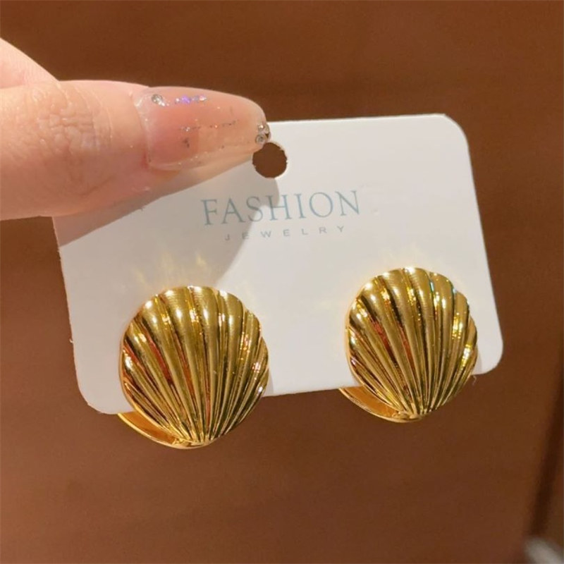 Vintage Metalen Shell Stud Oorbellen voor Vrouwen Punk Zilver Kleur Textuur Geometrische Onregelmatige Oor Gesp Sieraden Party
