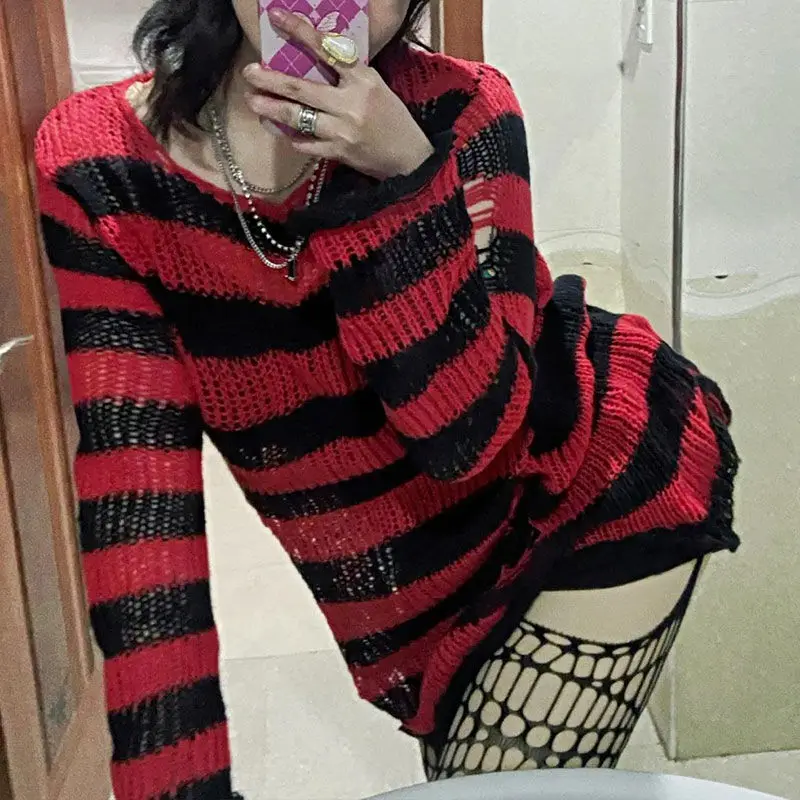 Suéteres góticos de Lolita a rayas grises de talla grande para mujer, ropa de calle holgada de punto con agujeros rasgados Y2k ahuecada rota Emo Punk JK para chica: Negro