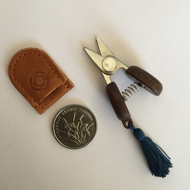 Mini ciseaux japonais à manche en bois, ciseaux de broderie avec pompon