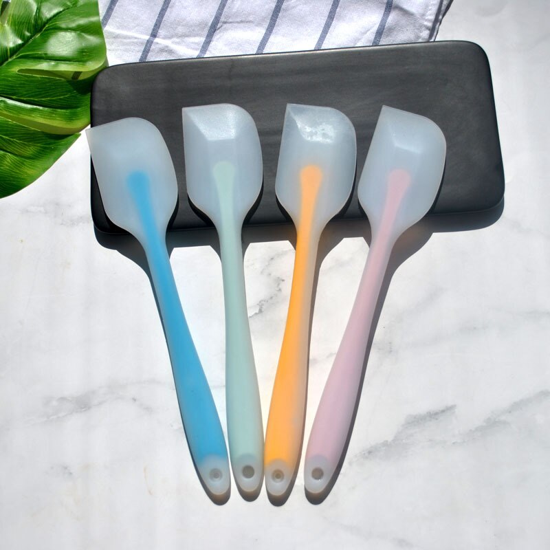 1pcs Kitchen Supplies Silicone Cake Spatula Translucent Multi Purpose High-temperature for Butter Cooking Cookie Pastry Scraper
