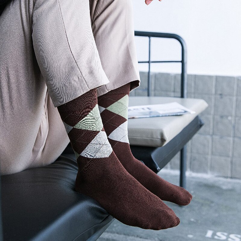 Sokken Casual Mannen Sokken Herfst En Vier Seizoenen Plaid Compressie Retro Zakelijke Banket Jurk Katoenen Sokken Mannen