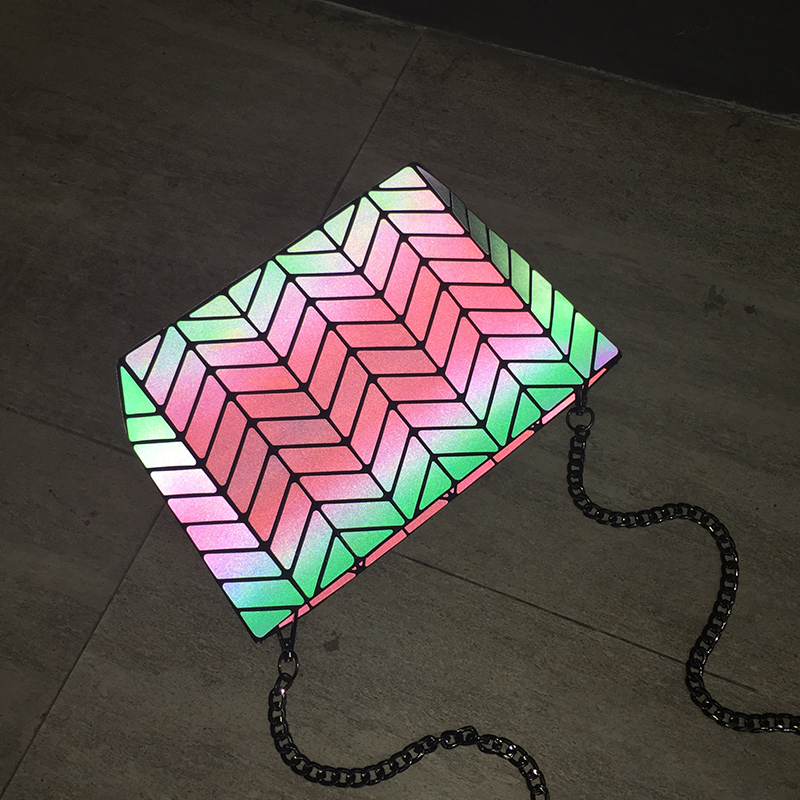 Neue Bao Taschen für Frauen Leucht Kette Lightnig sac bao Tasche Diamant Geometrie Schulter Taschen Einfachen Klapp Messenger Taschen bolso