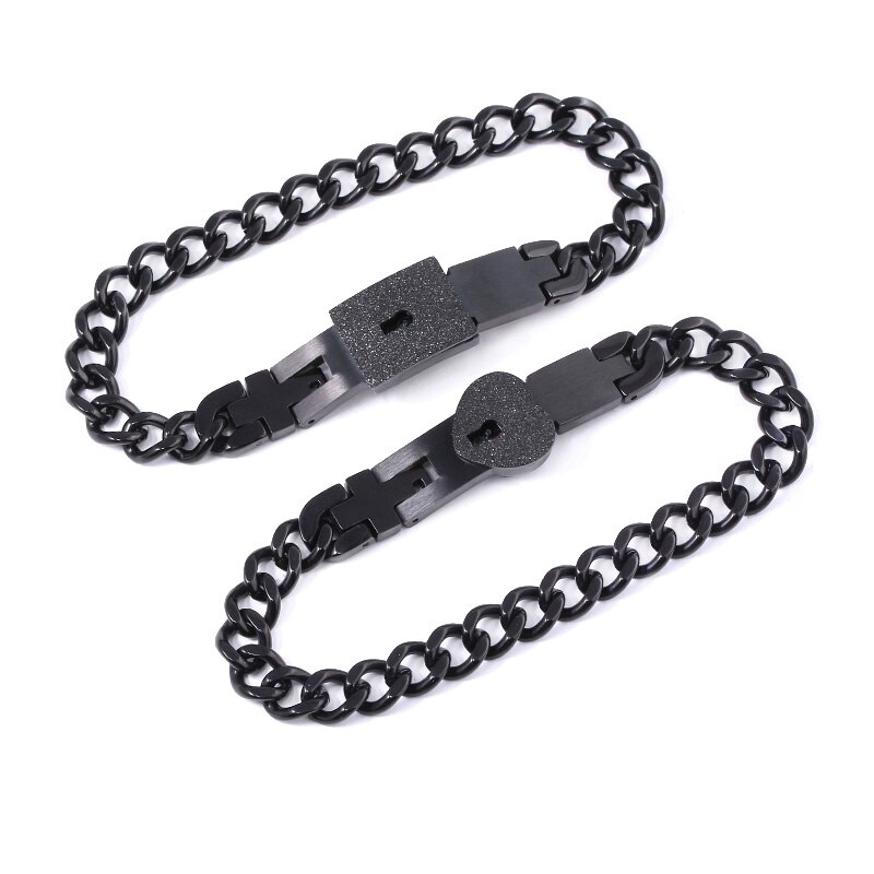 Setti ruostumaton teräs amor rakkaus sydän lukko avain pari rannekoru hänen kuningas ja kuningatar rannekorut rannekorut naiset miehet choker korut: Titaanilla päällystetty