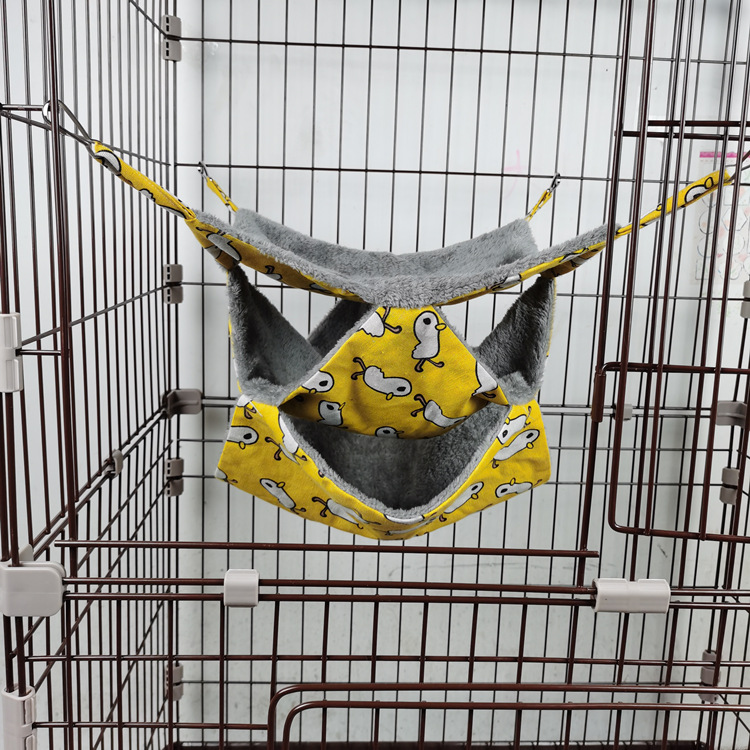 Petaurus Breviceps Warm Double Layered Hammock Three Layer Pet Hanging Squirrel Sleeping Bag Pet Supplies Hamster Hammock: M / light yellow