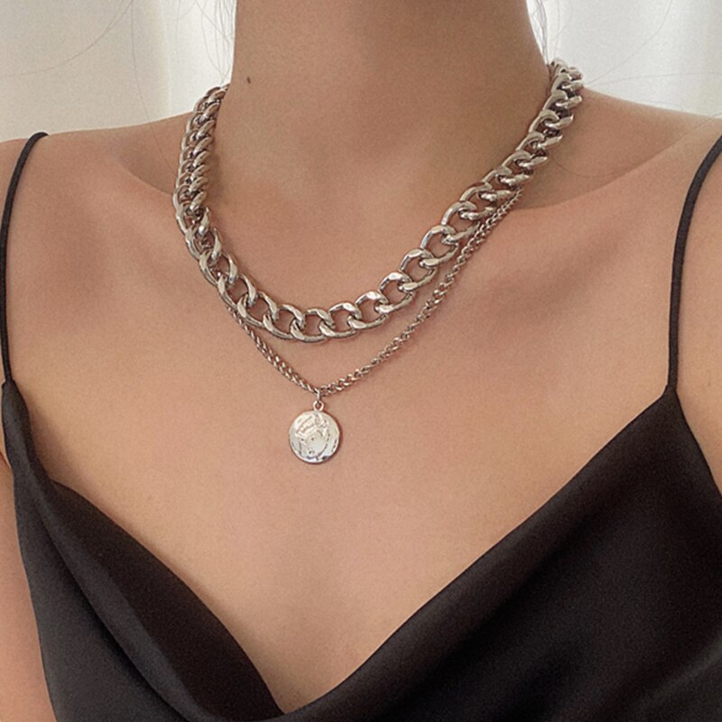 Bohemian Multi-layered Portrait Coin Necklace For Women Gold Geometric Round Lock Pendant Necklaces Sweater Jewelry: CS5206202