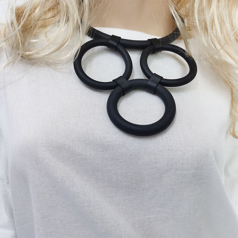 Collier de déclaration mamans géométrique bijoux pour femmes court Multi brin collier de mariage noir mousse caoutchouc colliers A