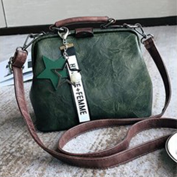 Croyance kvinnor handväska läder axelväska kvinnliga läkare crossbody handväska stjärna hänge nitar casual berömda märke kvinnor väskor: Grön