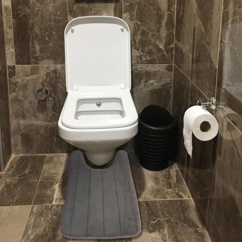 1PC Bathroom Mat Set U-Shape Bathroom Carpet Simple Toilet Rugs Non-Slip WC Mat High Water Absorbent Bath Rugs
