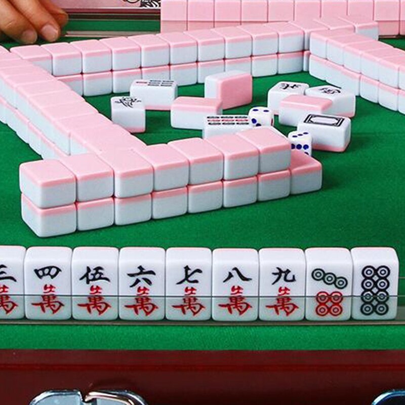 I giocattoli tradizionali cinesi della famiglia del gioco da tavolo di Mahjong 24mm 144 pz/set Mini sono meticolosamente realizzati