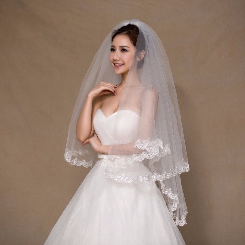 Voile de mariée court ivoire blanc avec peigne, bord en dentelle, accessoire pour mariage