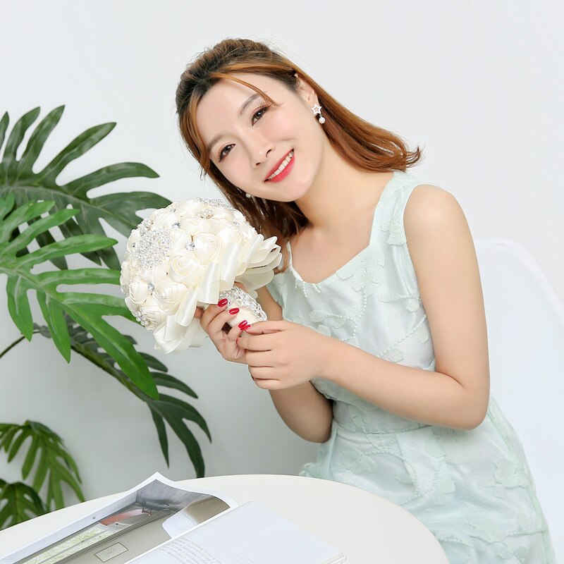 Gorgeous Wedding Flowers Bridal Bouquets Artificial Wedding Bouquet Crystal Sparkle With Pearls buque de noiva