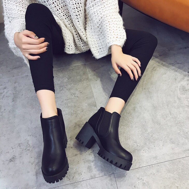 Botas de tacón alto informales para mujer, zapatos Botines con tachuelas de punta redonda, Color sólido, otoño e invierno, 7,5 cm