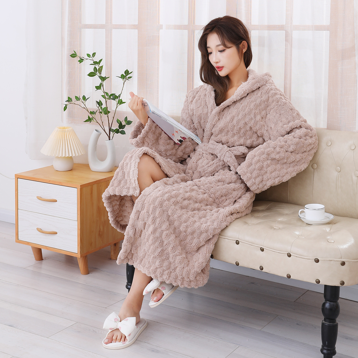 Lady Large Bath Towels For Body Coral Velvet Bath Towels Wearable Fast Drying Beach Spa Bathrobes Bath Skirts