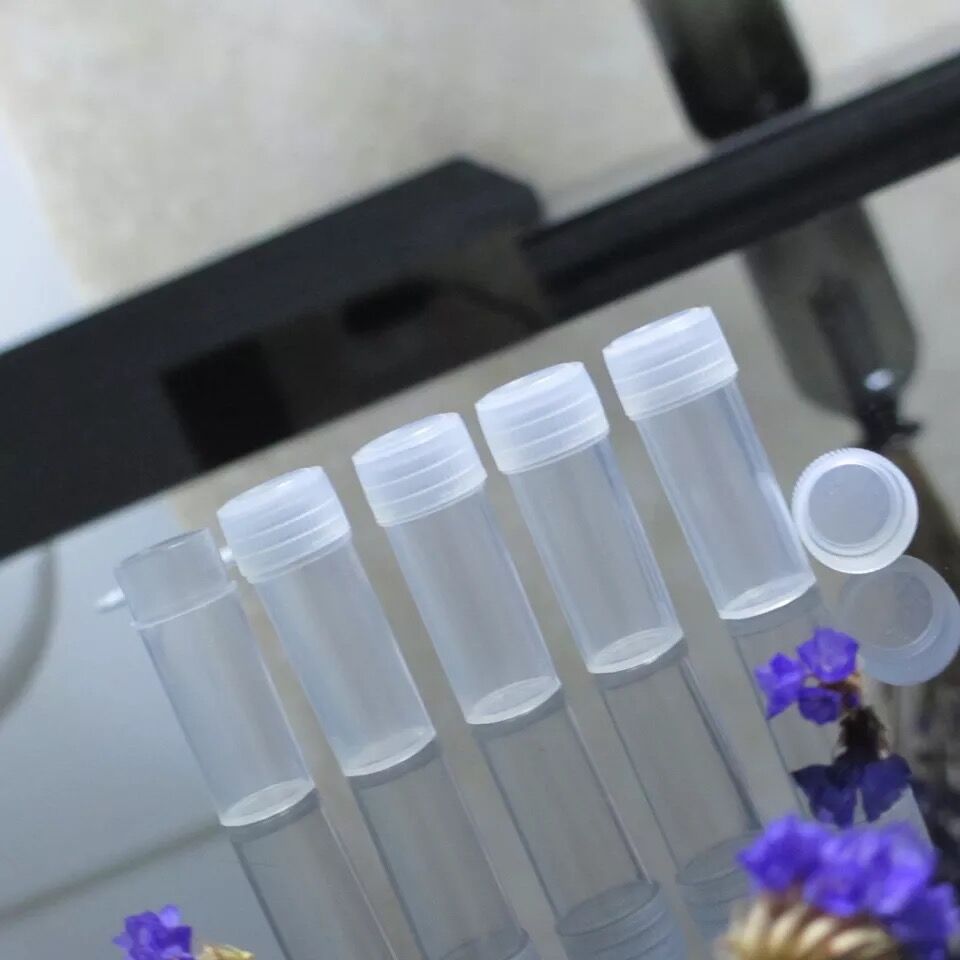 300 stks MIni Plastic Sample Vial Opslag Flessen Jar Home Storage Containers Levert Fit Kralen DIY Objecten Nail Fles decor