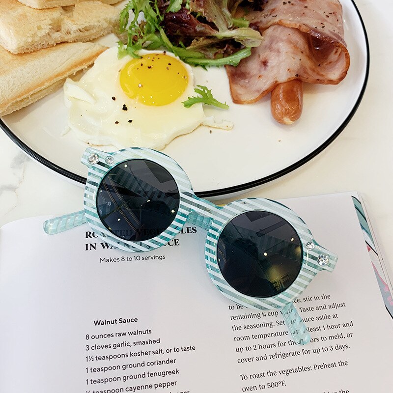 Luksus mærke solbriller børn plast stribe søde runde solbriller  uv400 pink piger drenge solbriller briller gafas de sol: Grøn