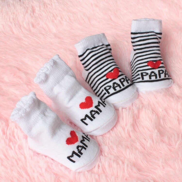 neue SchöNe Weiche Baby Socken Neugeborenen Kleinkind Kleinkind freundlicher Mädchen Jungen Streifen Baumwolle Liebe Mutter/Papa Socken 0 ~ 6 monate