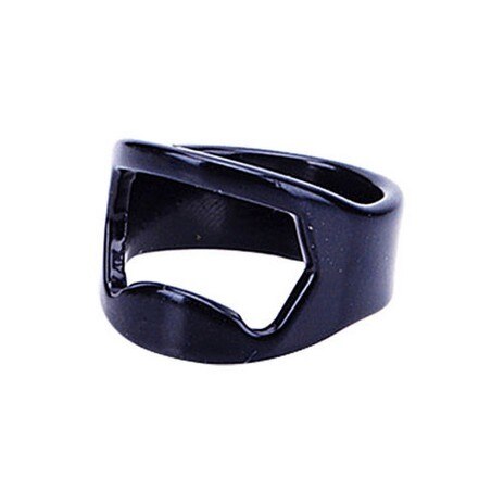 Creatieve Draagbare Ring Flesopener Fun Novelty Drinken Bier Vinger Gadget Kousvuller: Black
