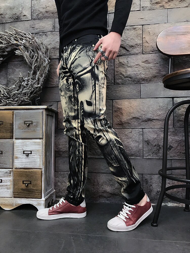 Menns skjønnhetsprintede jeans menn mager 3d mønster farget tegning paiting høy tøye ut denim bukser nattklubber sangere bukser