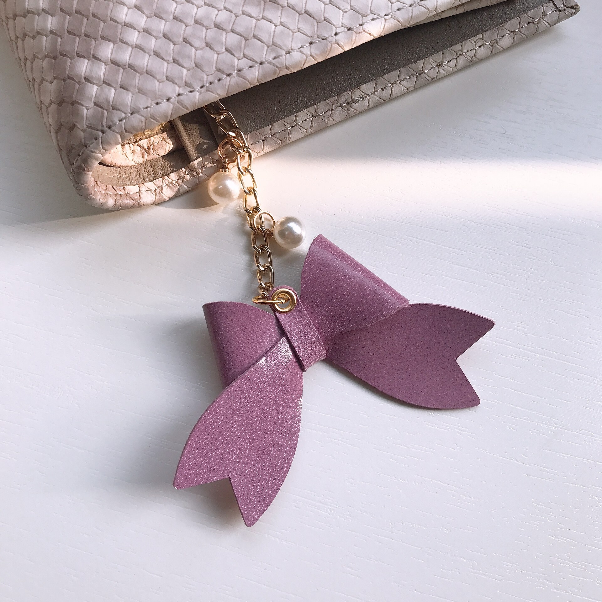 Pendentif en peau d&#39;agneau avec nœud papillon en perle, pour Journal, carnet de notes, décoration douce, accessoires mignons pour planificateur: Purple