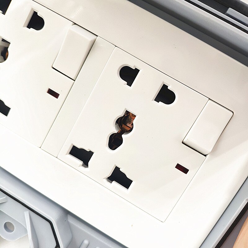 IP66 Weatherproof Waterproof Outdoor BOX Wall Socket 13A Double Universal Switched Outlet Charging Port