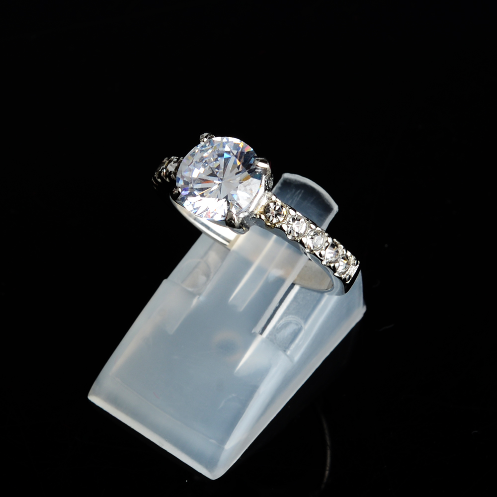 Bague classique de luxe en Zircon cubique AAAAA pour femmes, élégante, couleur or, titane et acier: 10 / Silver