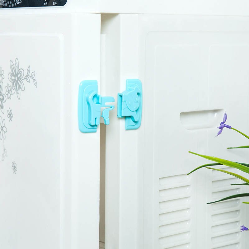 Verrou de sécurité en plastique pour enfants et bébés, 1 pièce, multifonction, pour réfrigérateur, toilettes, accessoires de porte d'armoire en forme de chiot