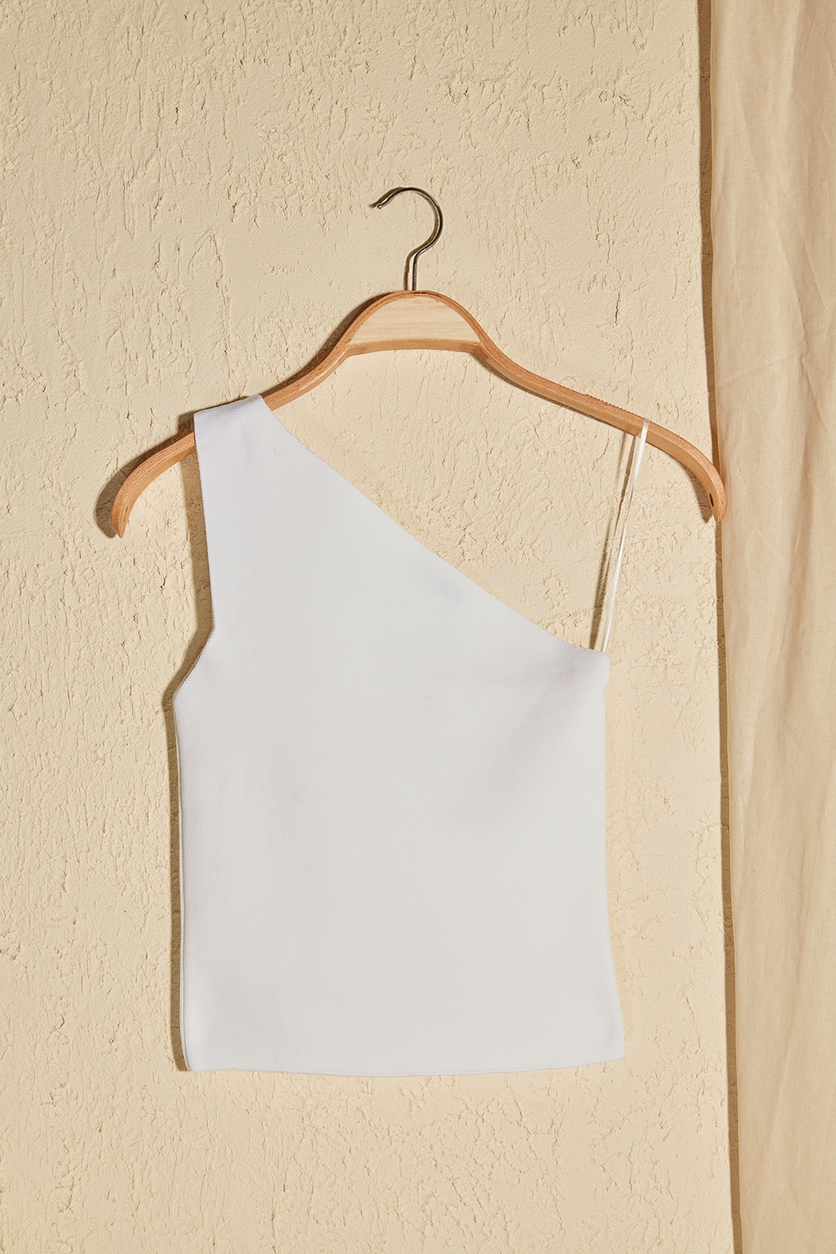 Trendyol solo correa de hombro tejido Bluz TWOSS20BZ1617: Raw white