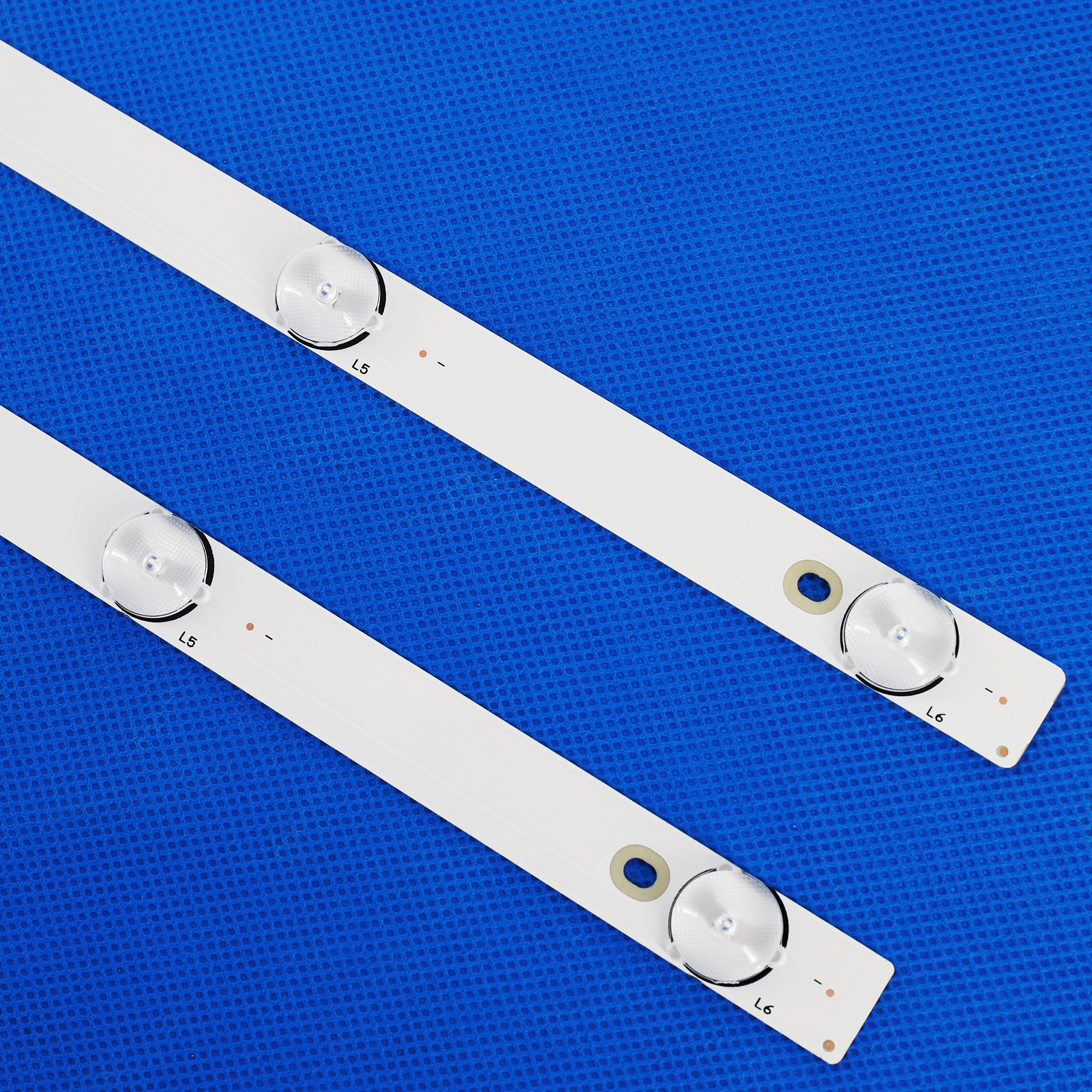 TVs LED Backlight Strips MS-L1343 V1 V2 8D32-DNWR-A3206B 32" LED TV Bars CY 2*6_3030_300MA_36V Bands Rulers JL.D32061330-081AS-M