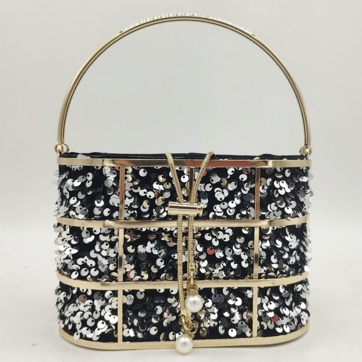 Boutique De Fgg Bling Lovertjes Vrouwen Metalen Emmer Clutch Handtassen Chain Schouder Crossbody Tassen Party Cocktail Avond Purse Bag: MIL1290-BLKSIL